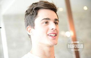 欧美帅气的老师图片